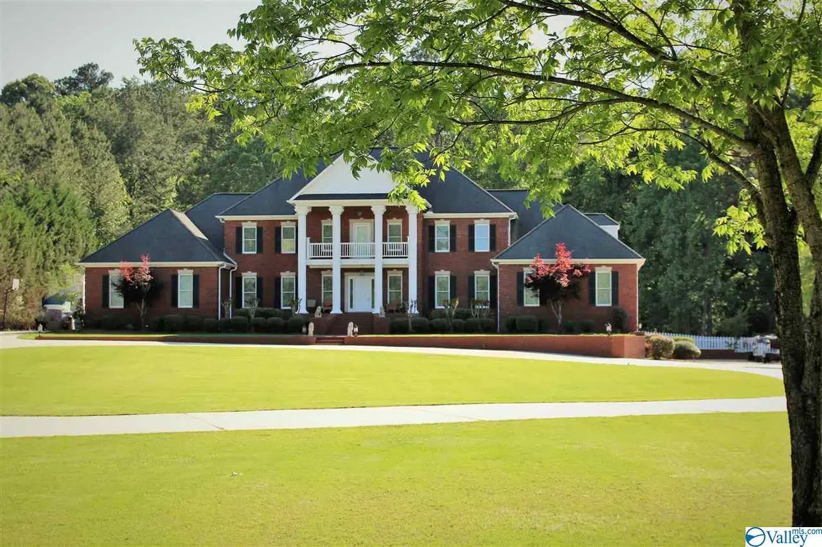 Decatur, AL 35603,1089 Vestavia Drive SW