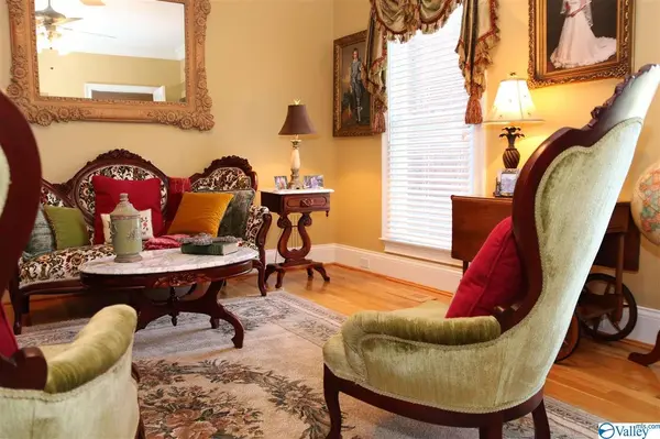 Decatur, AL 35603,1089 Vestavia Drive SW