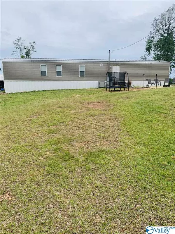 565 County Highway 135, Guin, AL 35563