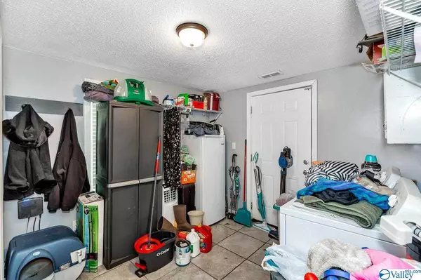 Laceys Spring, AL 35754,18 Lower Dry Creek Road