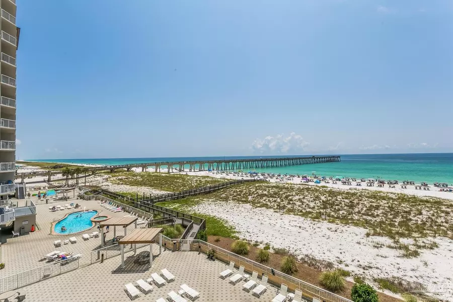 8573 Gulf Blvd, Navarre Beach, FL 32566