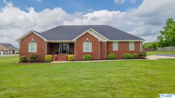 686 Hammonds Road, Fyffe, AL 35971