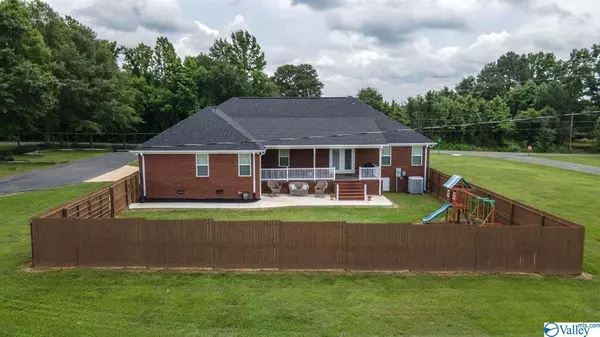 Fyffe, AL 35971,686 Hammonds Road