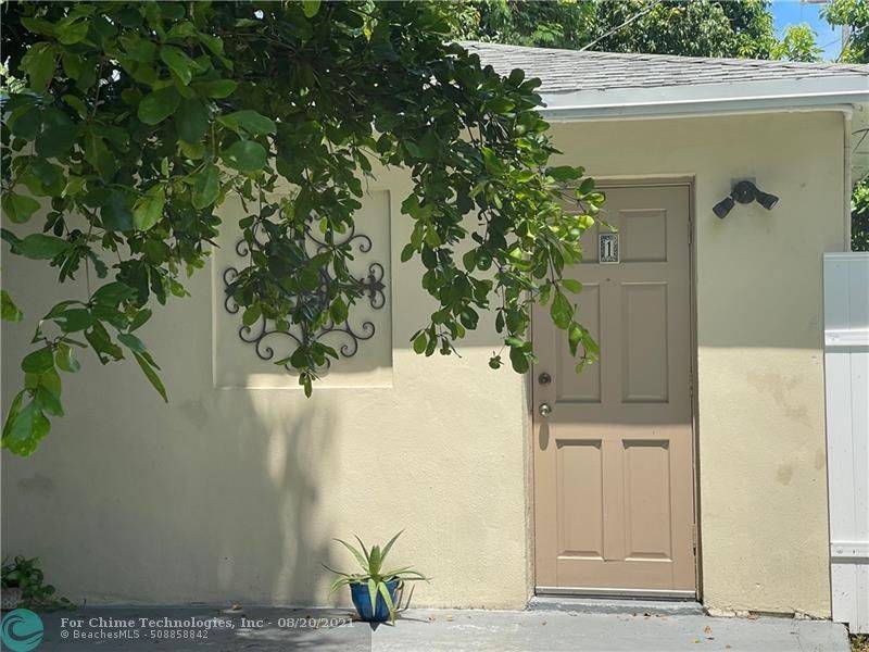 Dania Beach, FL 33004,26 SE 13th Ter