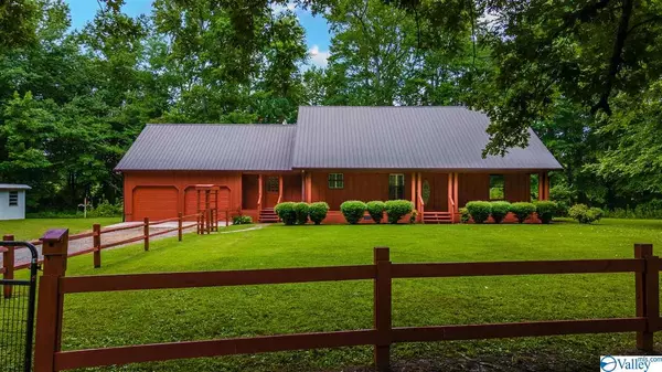 2698 Chavies Road, Fort Payne, AL 35968