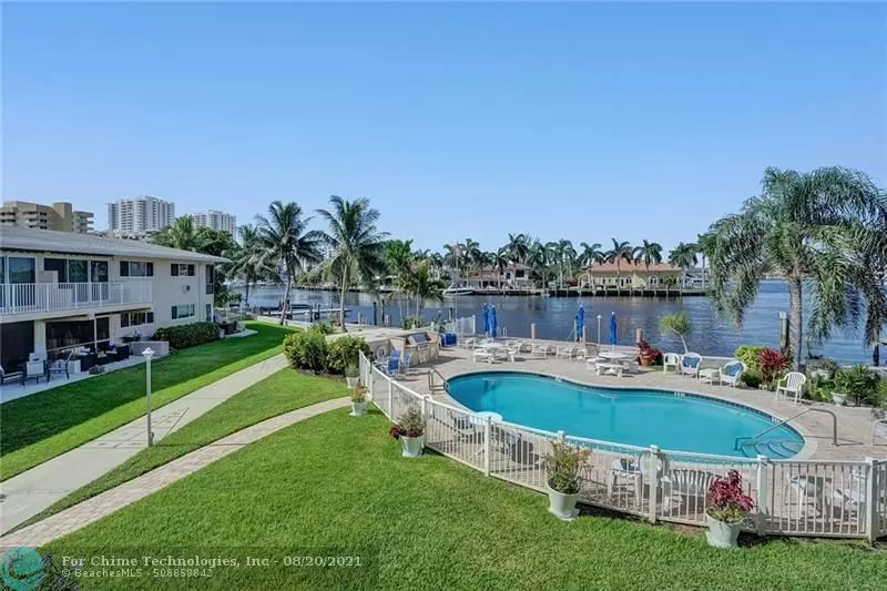 Pompano Beach, FL 33062,3216 SE 12th St  #25