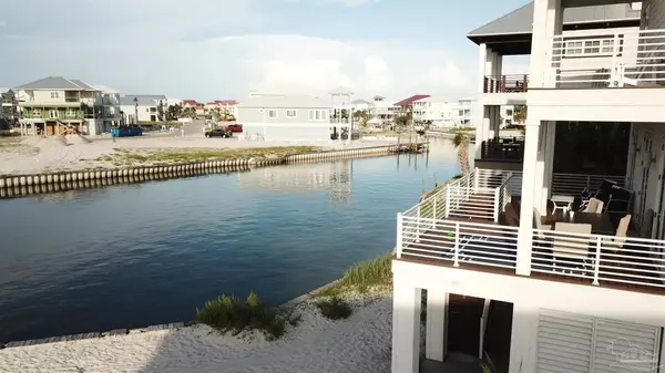 Navarre Beach, FL 32566,7306 Spinnaker Ct