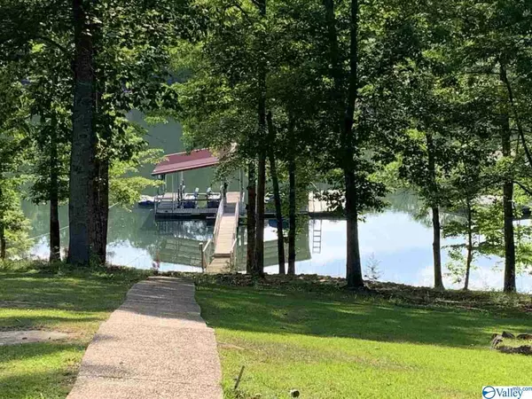 Double Springs, AL 35553,15 Fawn Lane