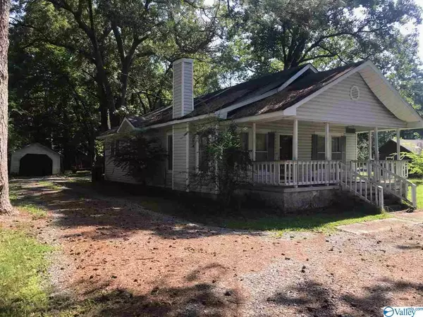 512 Tidmore Bend Road, Gadsden, AL 35901