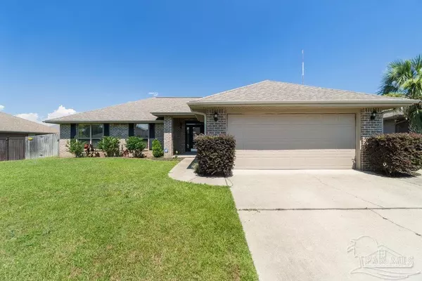 1801 Bay Pine Cir, Gulf Breeze, FL 32563