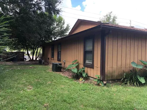 Pensacola, FL 32503,6802 Tiki Ln