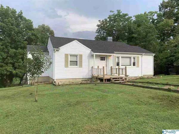 1305 SW Alabama Avenue, Fort Payne, AL 35967