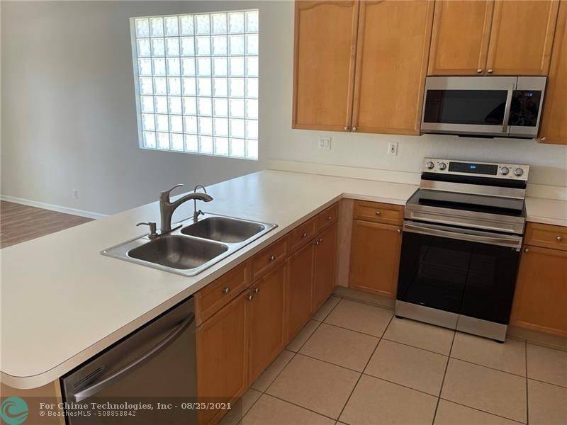 Lake Worth Beach, FL 33463,5253 Sancerre Cir
