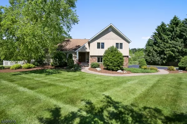 15 HAMPTON DOWNES, Hampton Twp., NJ 07860