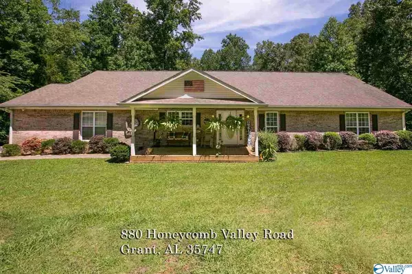 880 Honeycomb Valley Road, Grant, AL 35747