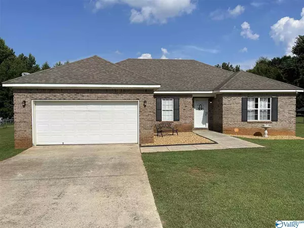 145 Hazel Trace, Hazel Green, AL 35750