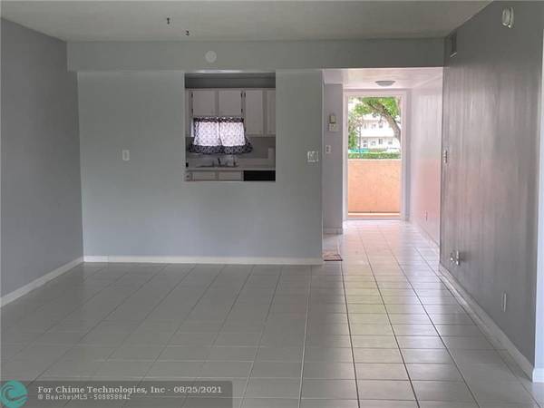 Pembroke Pines, FL 33025,820 S Hollybrook Dr  #204