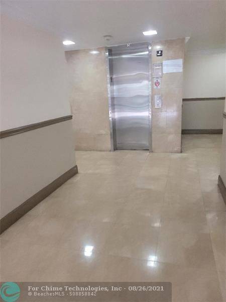 North Miami, FL 33181,1800 Sans Souci Blvd  #316