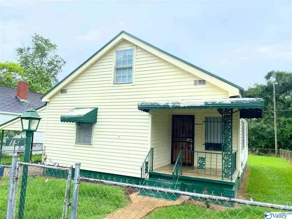 15 E Wilkinson Street, Gadsden, AL 35904