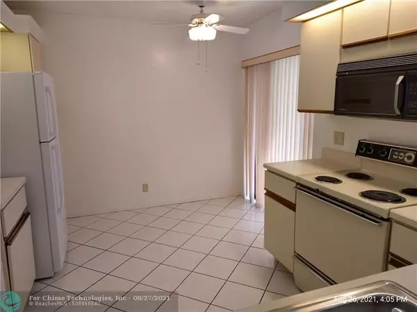 Boynton Beach, FL 33437,10803 Palm Lake Ave  #101