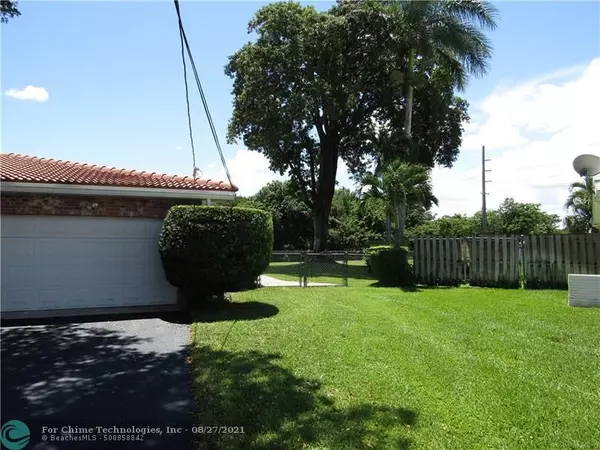 Plantation, FL 33313,7550 NW 10th Ct