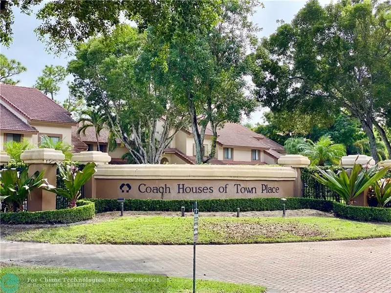 Boca Raton, FL 33486,5800 Coach House Circle  #A