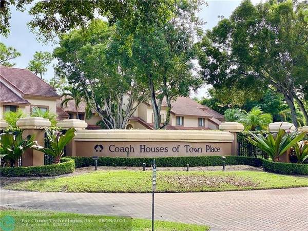 5800 Coach House Circle  #A, Boca Raton, FL 33486