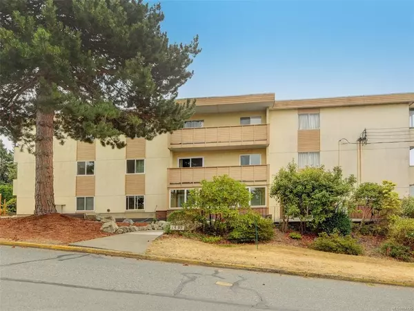 1597 Midgard Ave #204,  Saanich,  BC V8P 2Y2