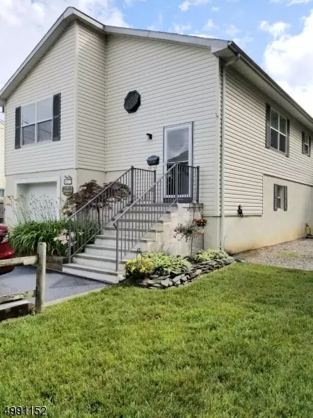 27 STEVENSON AVE, Aberdeen Twp., NJ 07721