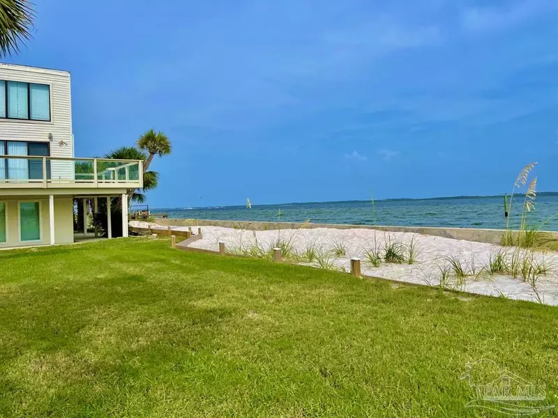 1511 Via Deluna Dr, Pensacola Beach, FL 32561