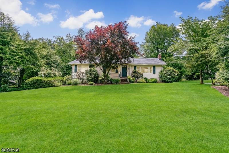 10 Sharon Dr, Hanover Twp., NJ 07981