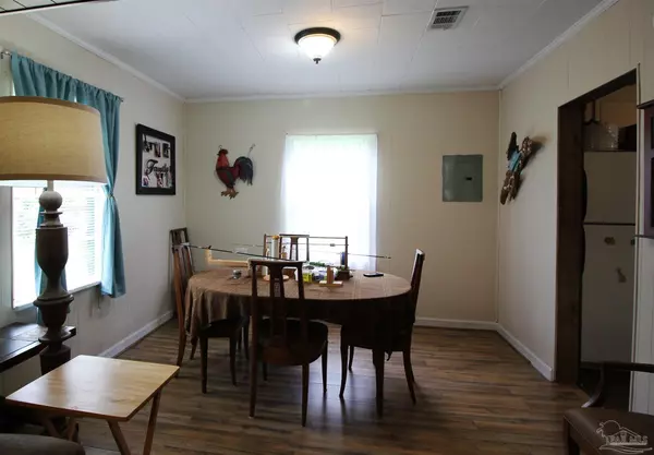 Milton, FL 32571,8488 Tidwell Rd