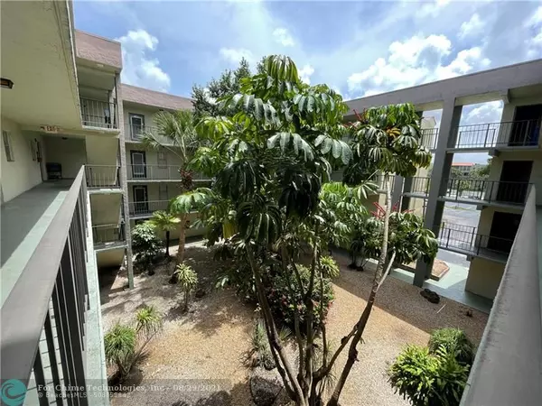 North Lauderdale, FL 33068,1800 SW 81st Avenue  #1302