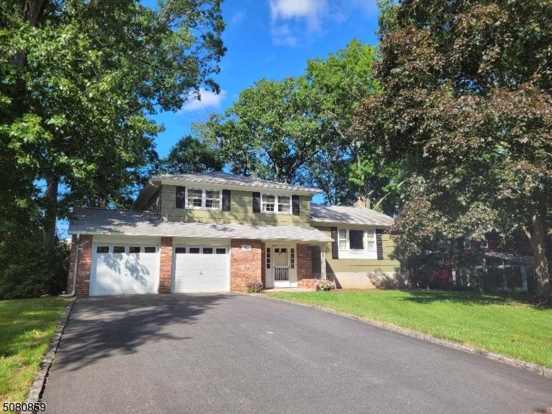 4 Fischer Pl, Hanover Twp., NJ 07981