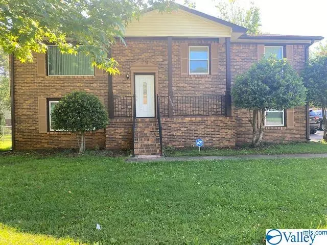 3605 NW Maggie Avenue, Huntsville, AL 35810