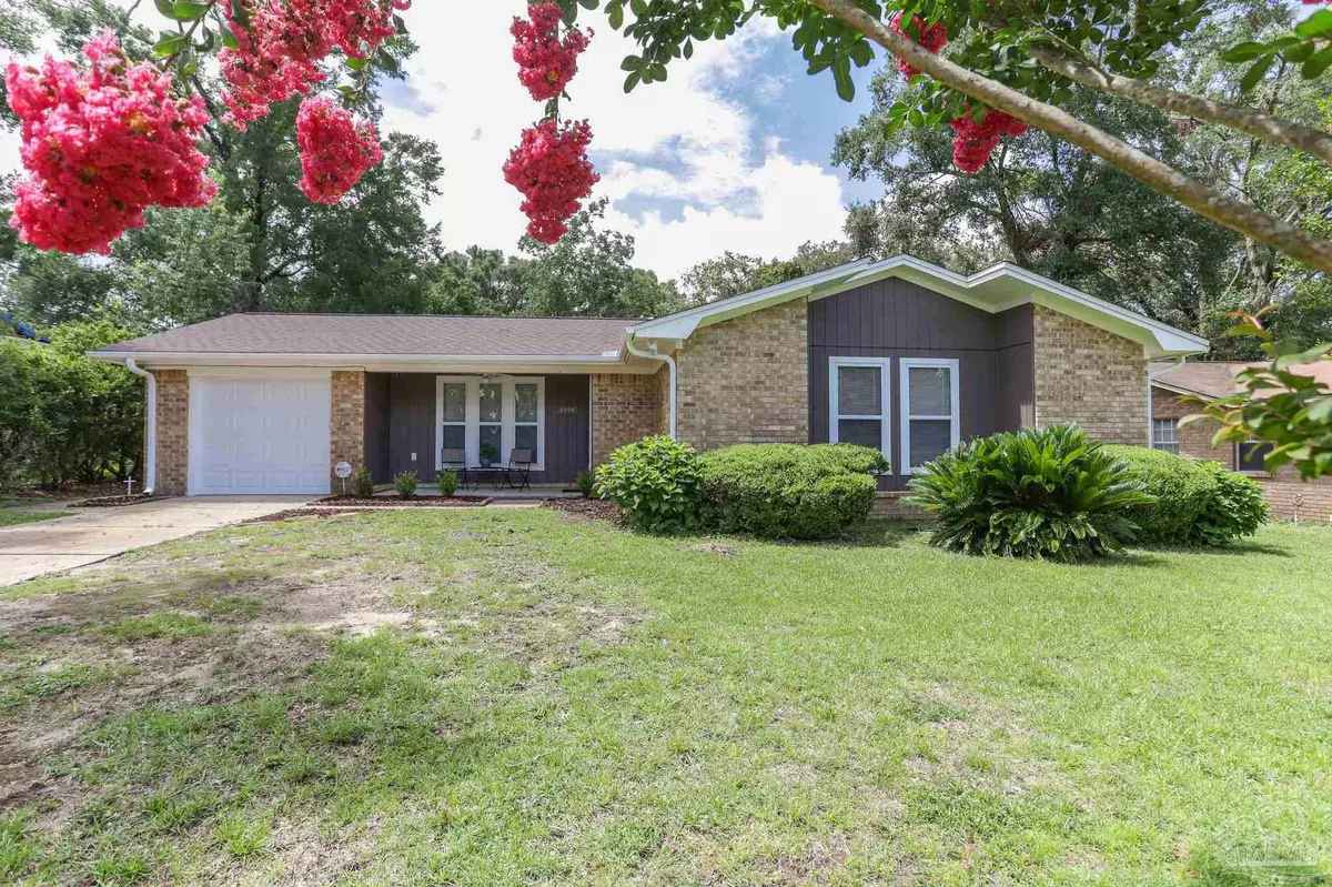 Pensacola, FL 32506,7525 Long Meadow Ln