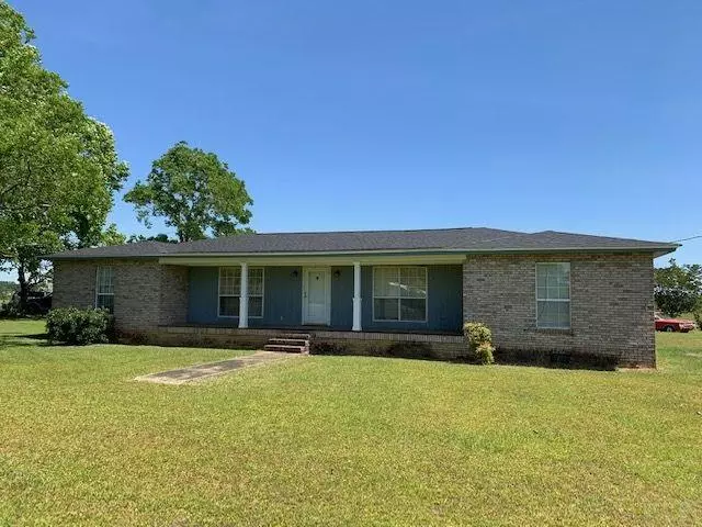 5884 Sardine Rd, Brewton, AL 36426