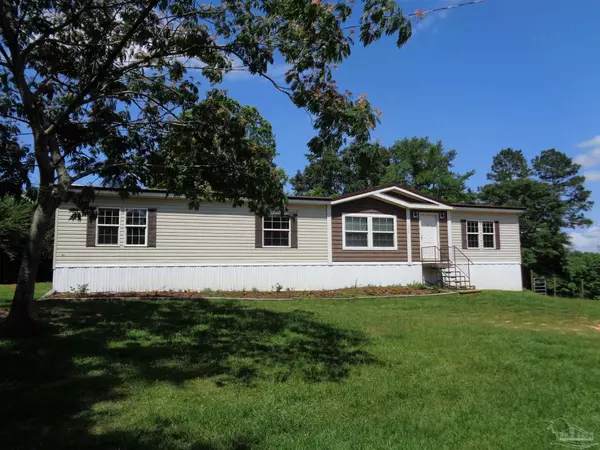 201 W End Rd, Atmore, AL 36502