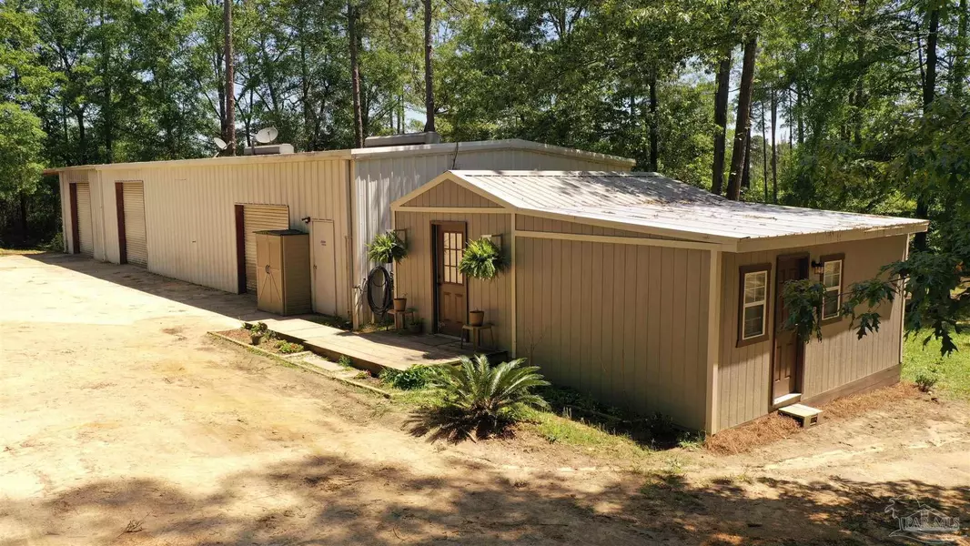 376 Tippens Eddy Rd, Brewton, AL 36426