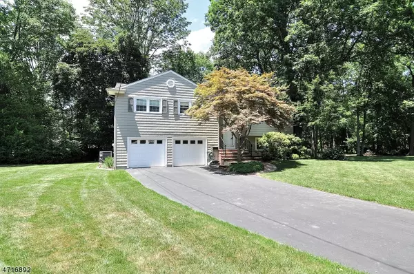 27 Fawn Cir, Berkeley Heights Twp., NJ 07922