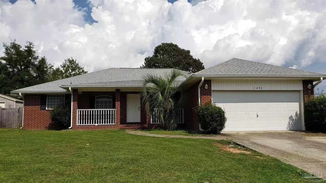 7098 Woodside Rd, Pensacola, FL 32526