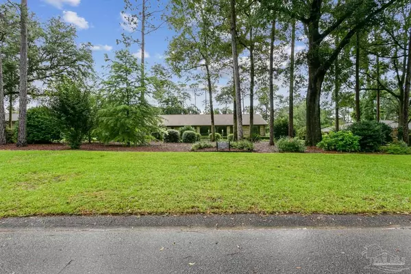 Cantonment, FL 32533,3160 Creekwood Dr