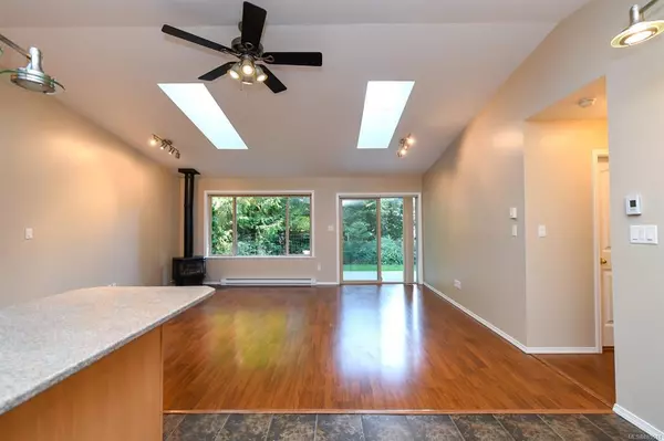 Bowser, BC V0R 1G0,95 McColl Rd