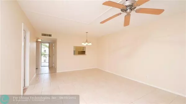 Lauderdale Lakes, FL 33313,4851 NW 26th Ct  #437