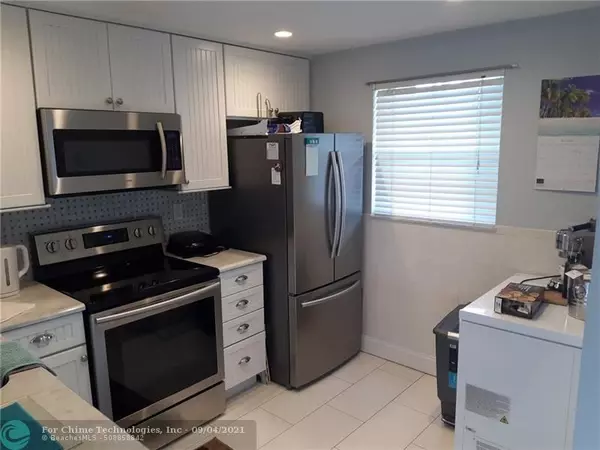 Pompano Beach, FL 33062,1541 S Ocean Blvd  #317