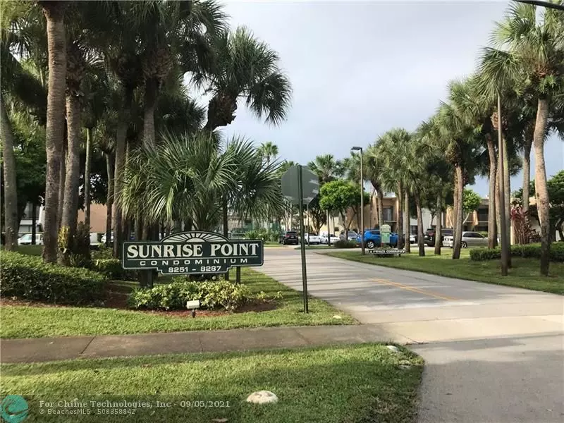 8261 SW 128th St  #203, Pinecrest, FL 33156