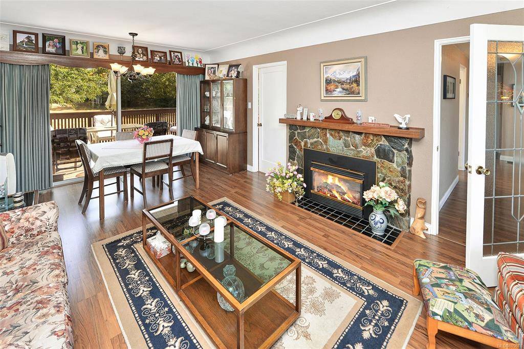 Saanich, BC V8Z 3W7,3875 Seaton St