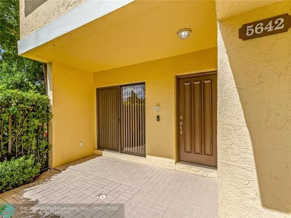 Boca Raton, FL 33433,5642 Santiago Cir