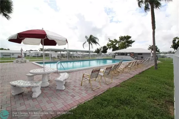 Pompano Beach, FL 33064,2850 W Golf Blvd  #114