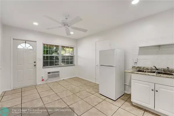 Fort Lauderdale, FL 33304,1717 NE 12th St #1-6